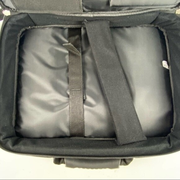 Int Laptop Bag with Shoulder Strap Black 15.6" Laptop - Picture 6 of 11